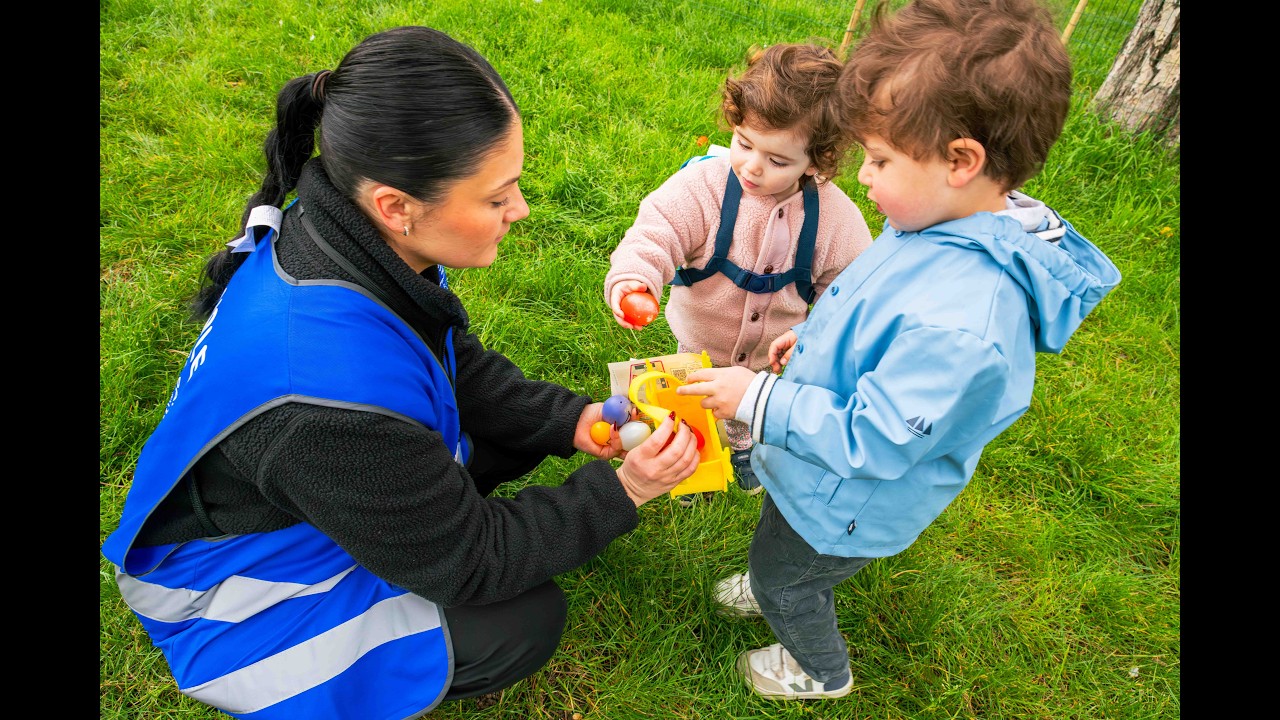 Chasse aux oeufs solidaire du Secours populaire de Paris au parc des Buttes-Chaumont